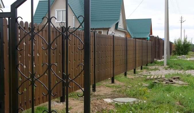 Строительство забора из дерева в Молодечно
